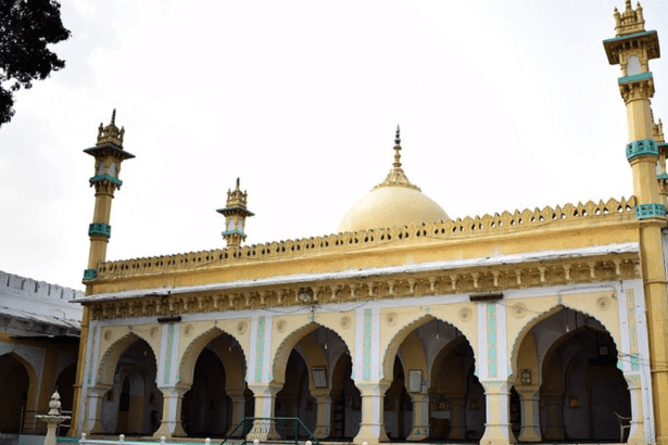 Historic Aurangzeb’s tomb structure