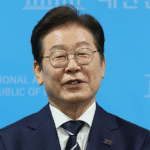 Lee Jae-myung campaigning