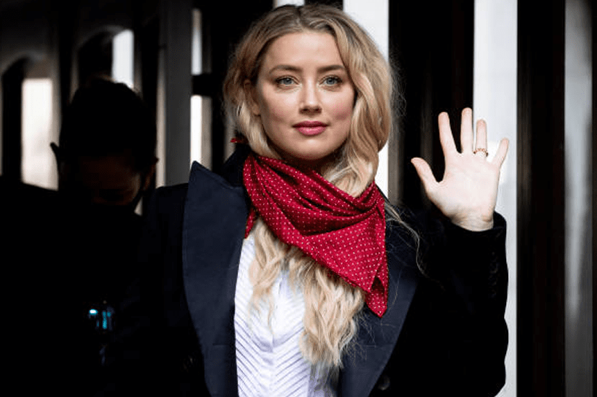 Amber Heard with twins