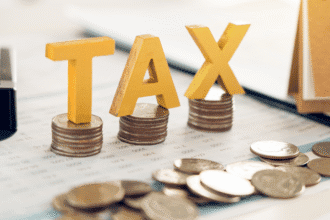 Indian migrant sending remittance