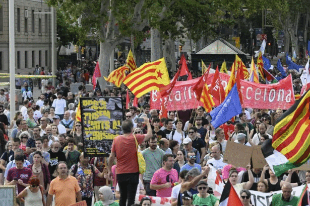 Barcelona anti-tourism protest