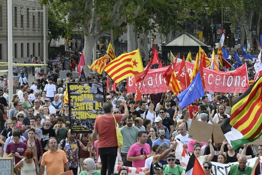 Barcelona anti-tourism protest