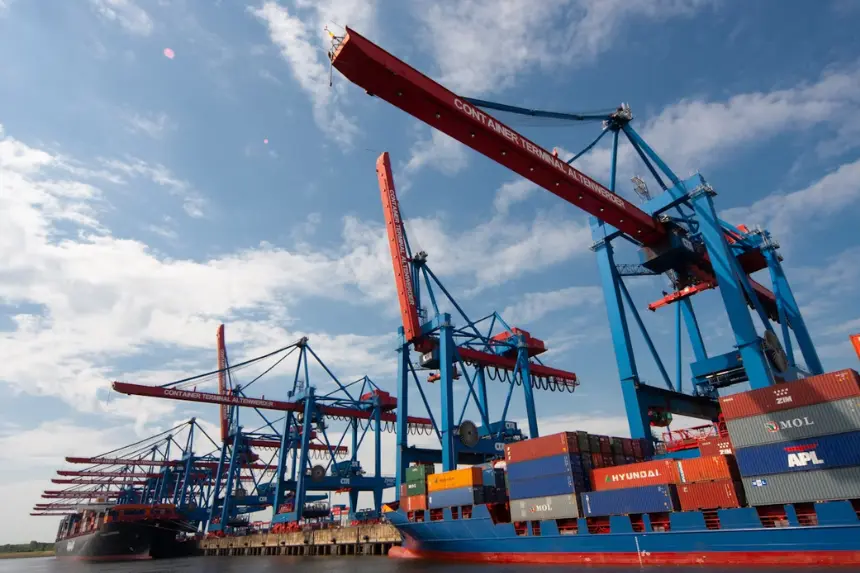 Trump threatens Japan tariffs