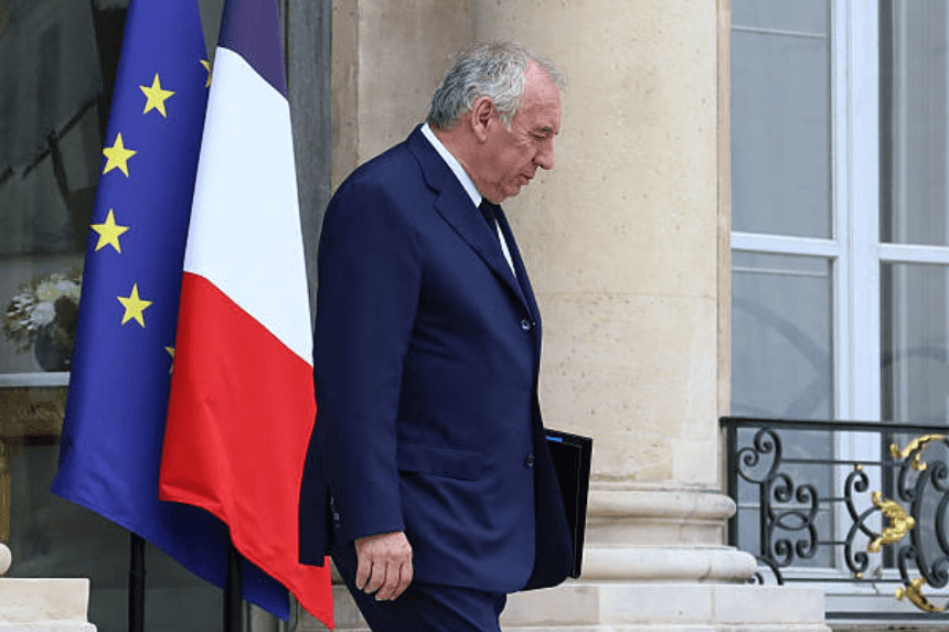 French PM faces crisis