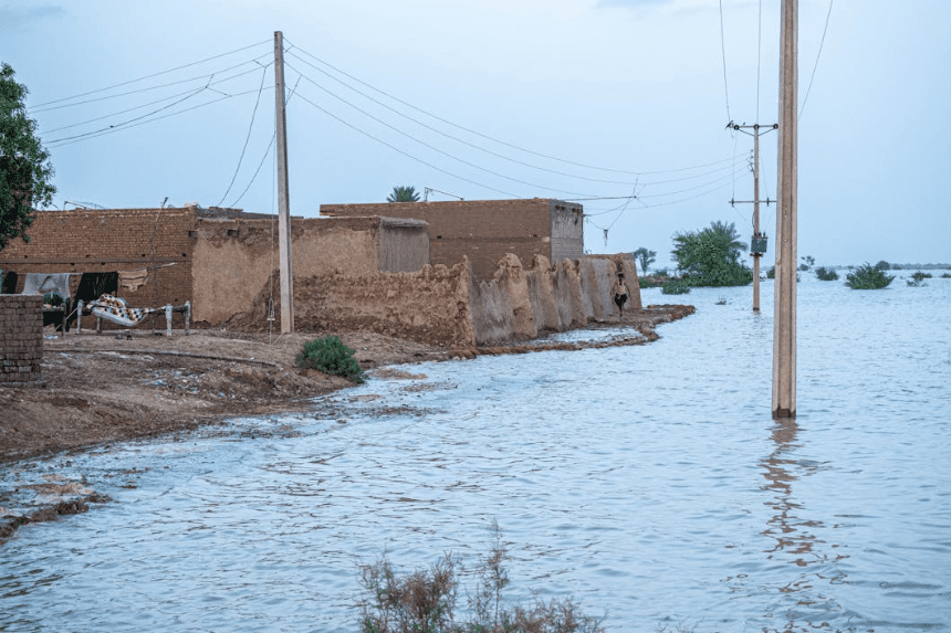 Pakistan flood displacement crisis