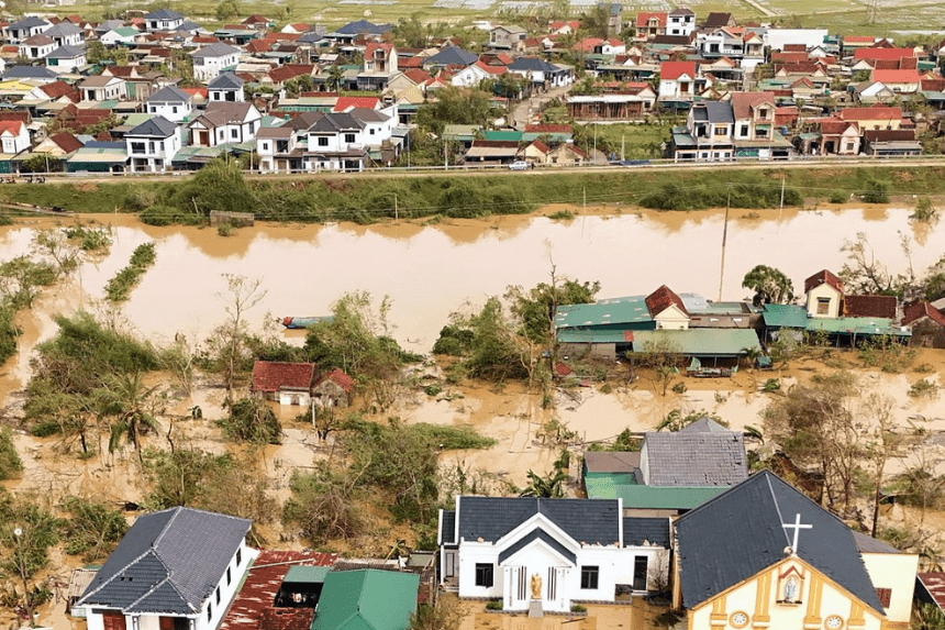 Flooded Vietnam streets